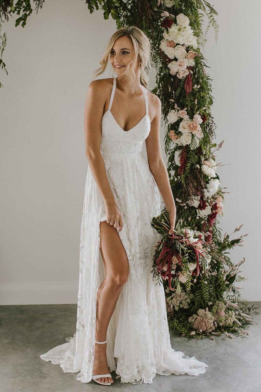 Chic White Prom Dress Lace A-Line V-neck Evening Dress Sleeveless Birthday Dress DP05216