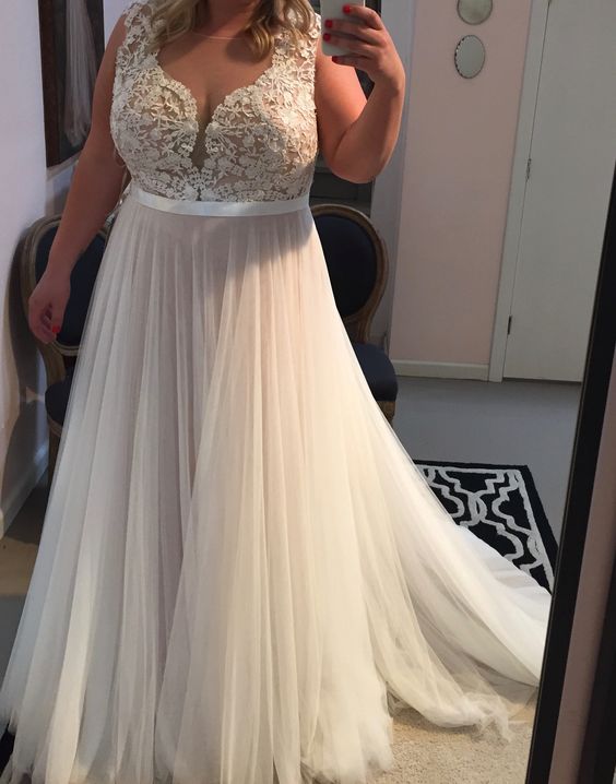 Plus Size Prom Dress,Lace Prom Dresses,Illusion Prom Dress,Fashion Prom ...